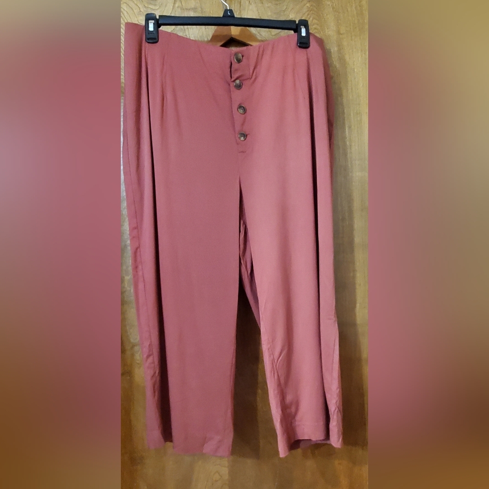 Never Worn -Size 16 Torrid Wide Leg Pants